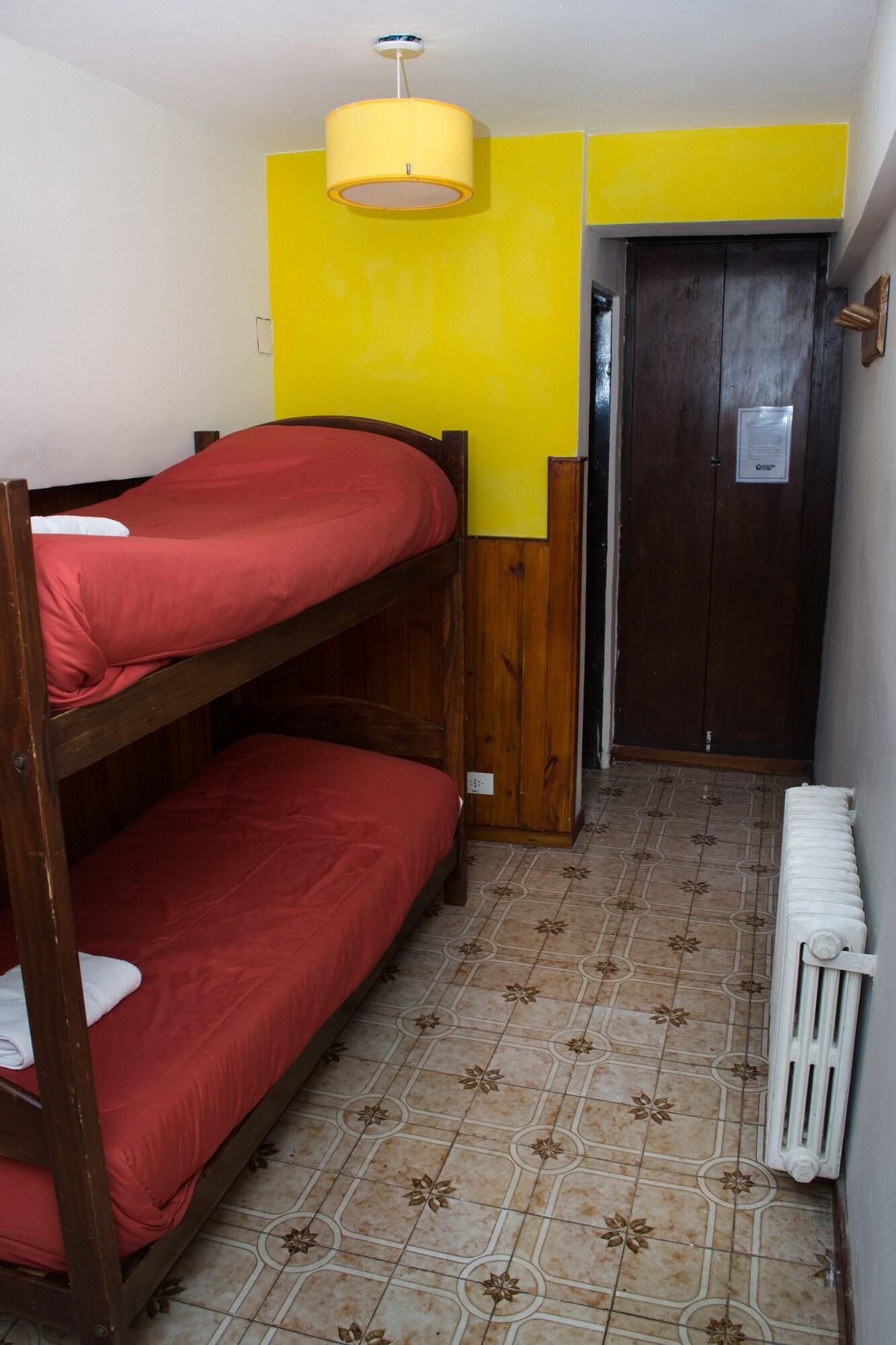 Hostel Inn Bariloche (Adults Only) Bagian luar foto