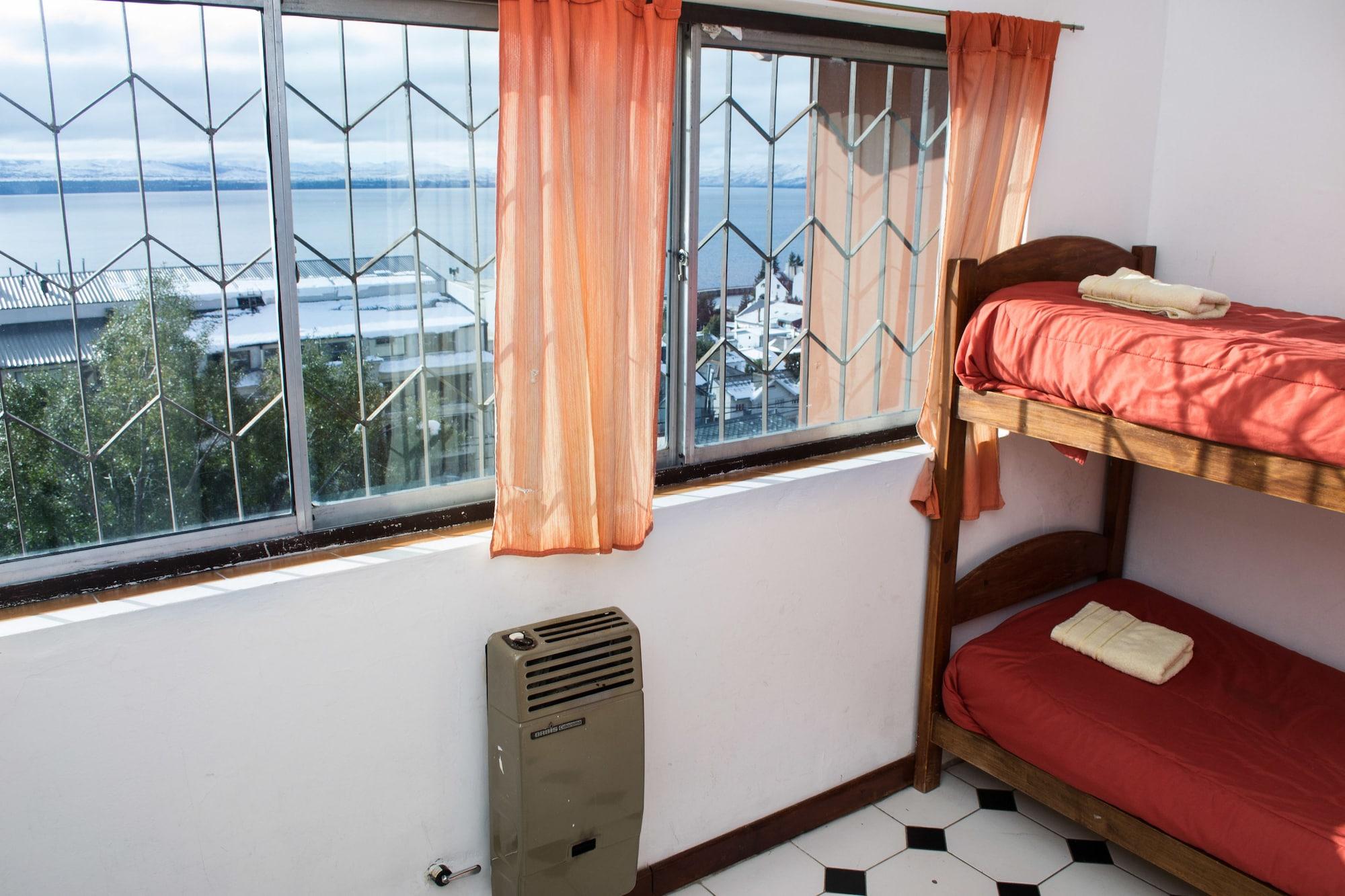 Hostel Inn Bariloche (Adults Only) Bagian luar foto