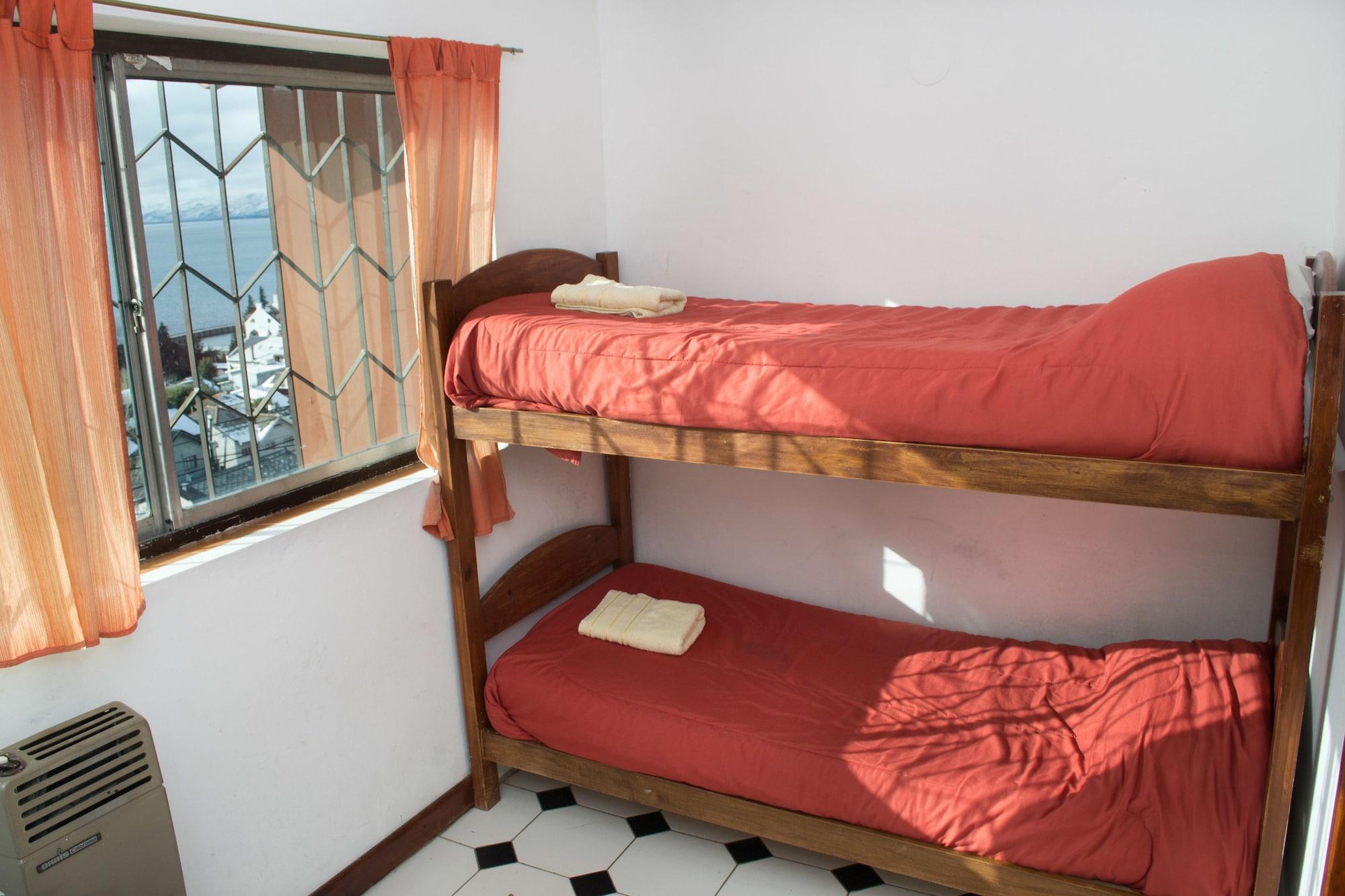 Hostel Inn Bariloche (Adults Only) Bagian luar foto