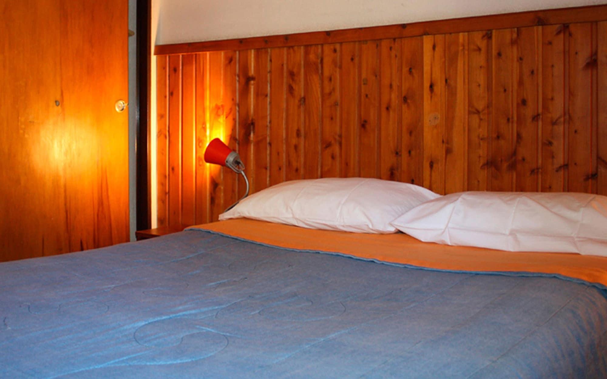 Hostel Inn Bariloche (Adults Only) Bagian luar foto