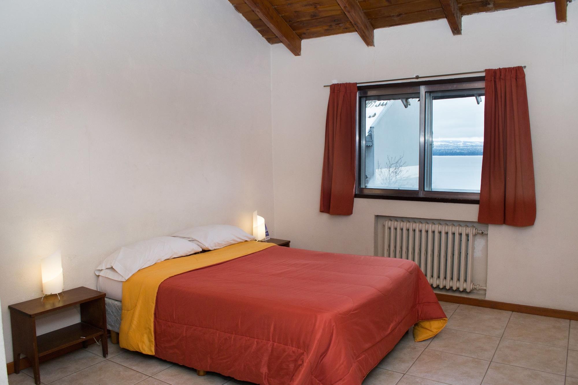 Hostel Inn Bariloche (Adults Only) Bagian luar foto
