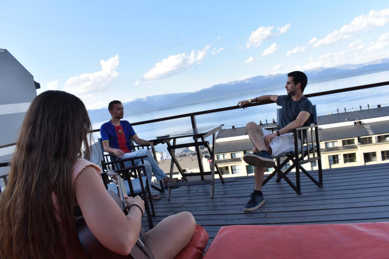Hostel Inn Bariloche (Adults Only) Bagian luar foto