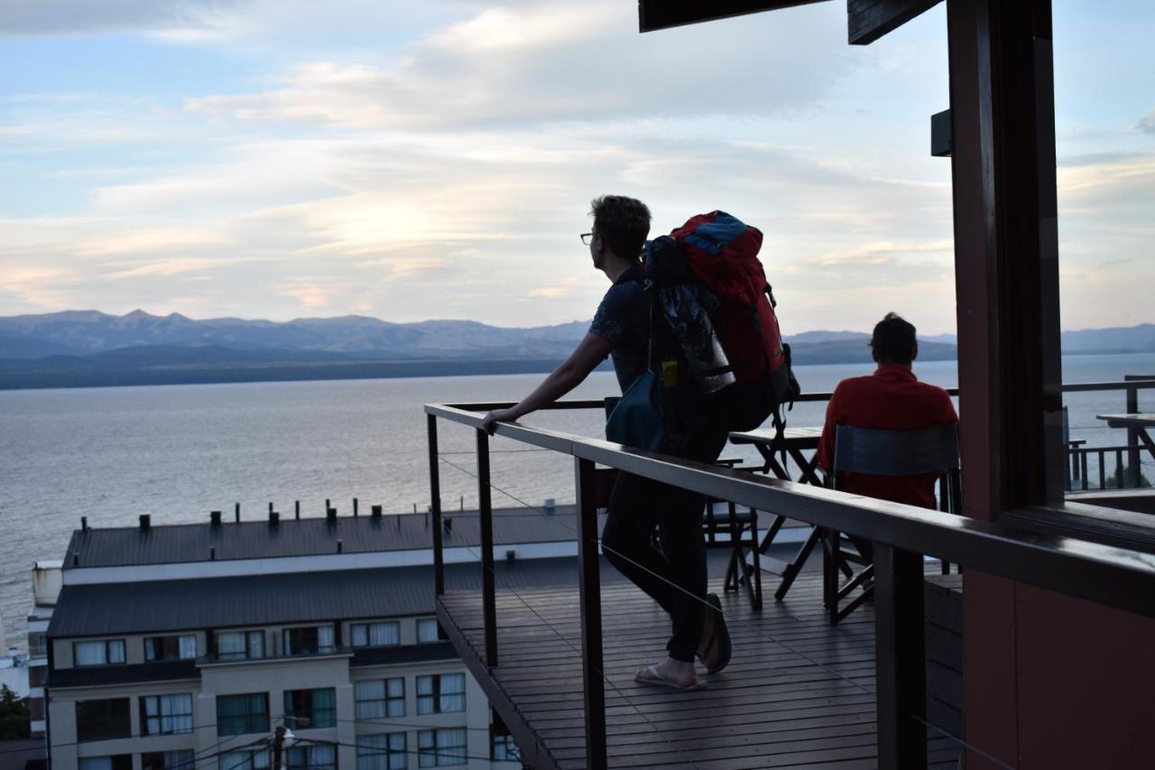 Hostel Inn Bariloche (Adults Only) Bagian luar foto