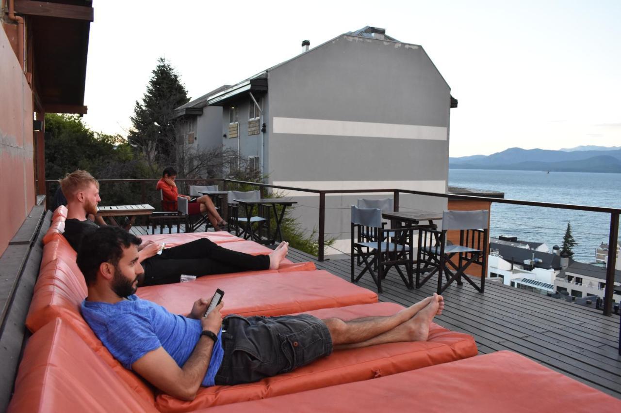 Hostel Inn Bariloche (Adults Only) Bagian luar foto